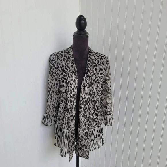 Chico's Open Front Animal Sheer Black White Lightweight 3/4 Sleeve Blouse Sz 1 M - Picture 1 of 12